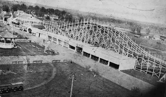 Roller coaster Wonderland Amusement Park Minneapolis MNopedia